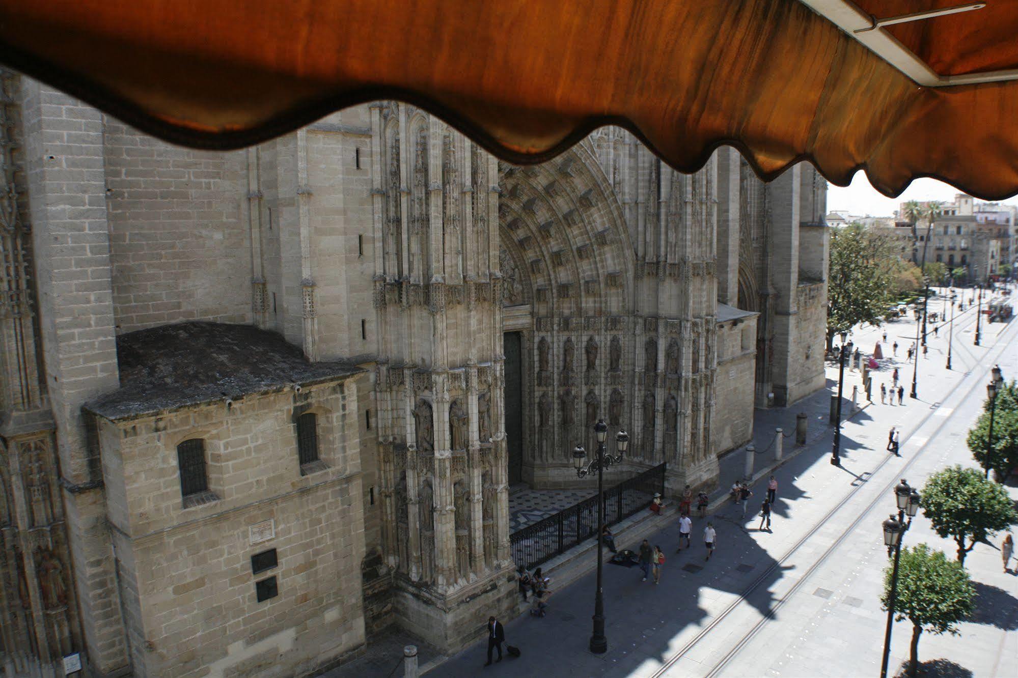 Готель Catedral Boutique Севілья Екстер'єр фото