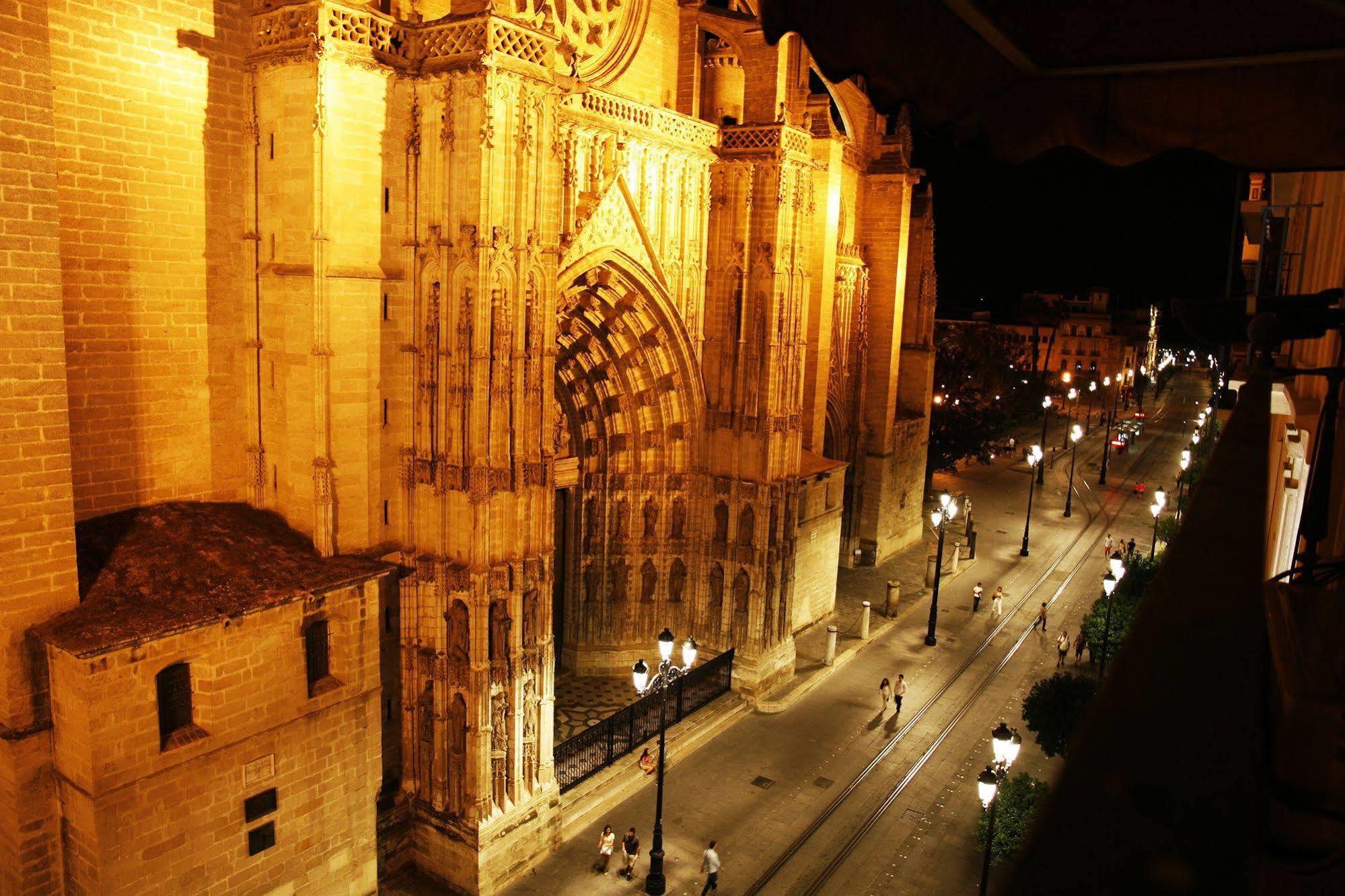 Готель Catedral Boutique Севілья Екстер'єр фото