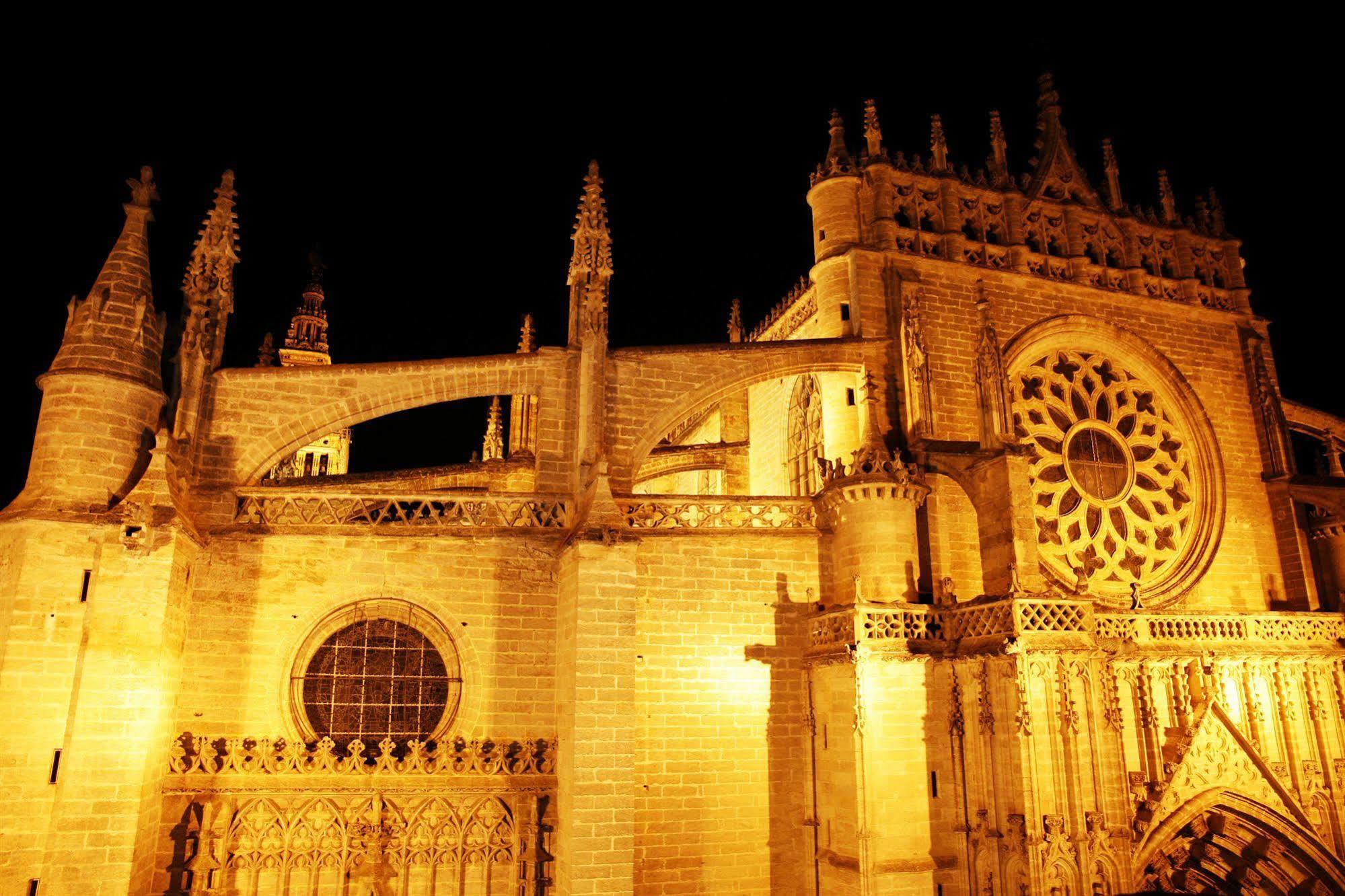 Готель Catedral Boutique Севілья Екстер'єр фото