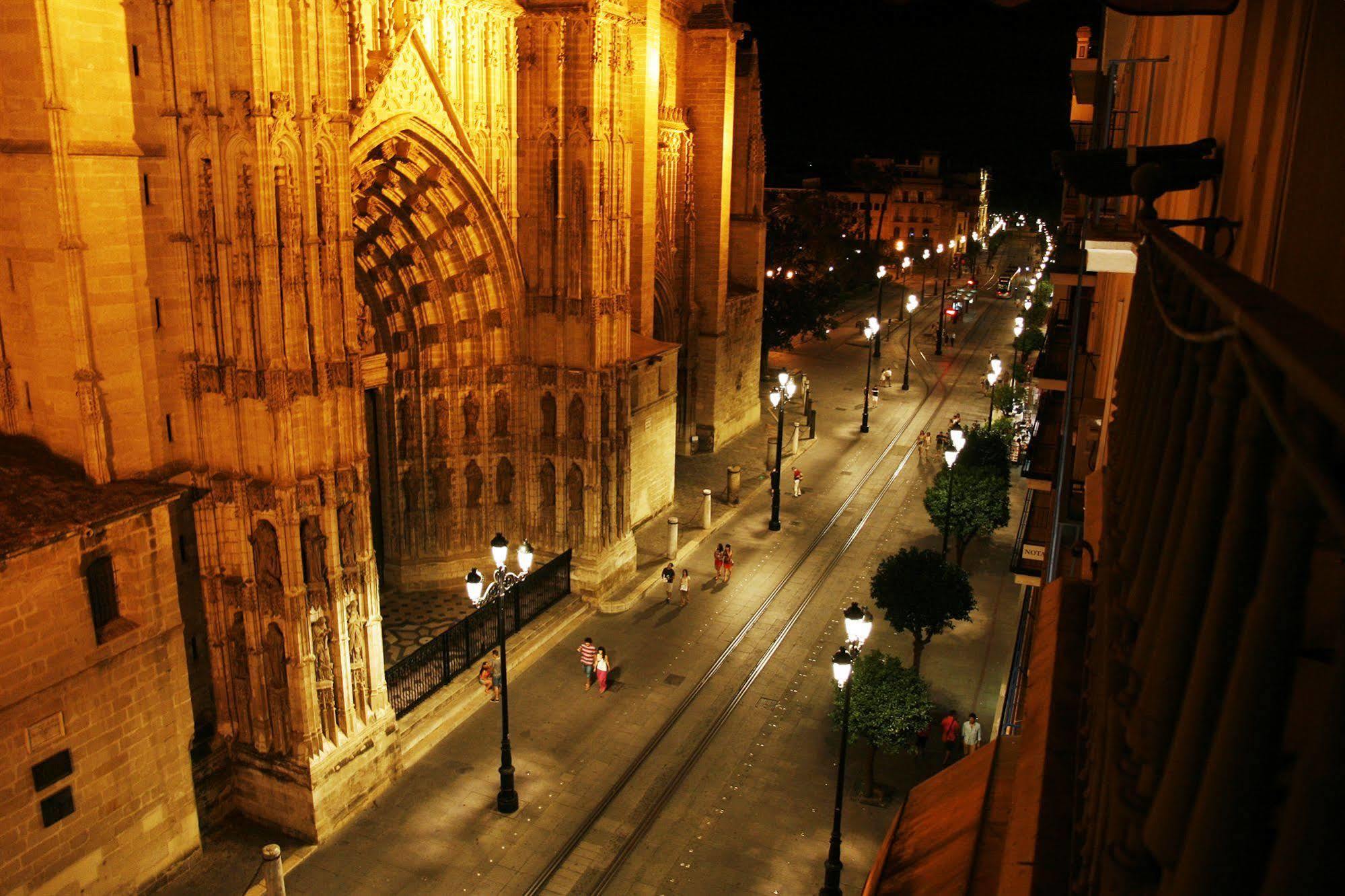 Готель Catedral Boutique Севілья Екстер'єр фото